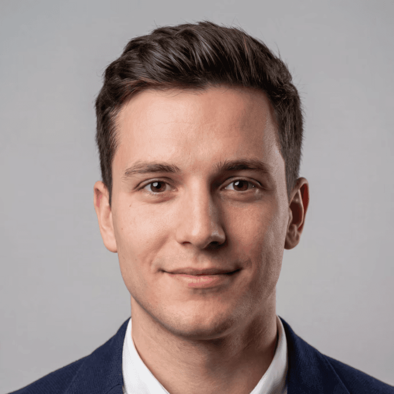 Maximilian B.