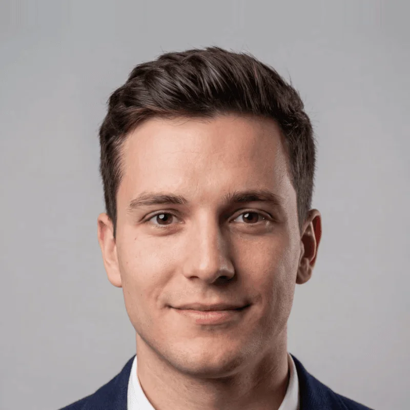Maximilian B.